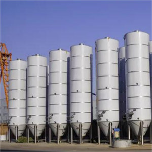 天泰啤酒设备大型室外发酵罐