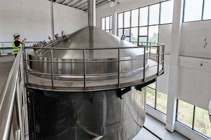 山东天泰啤酒设备回漩沉淀槽-啤酒厂项目案例