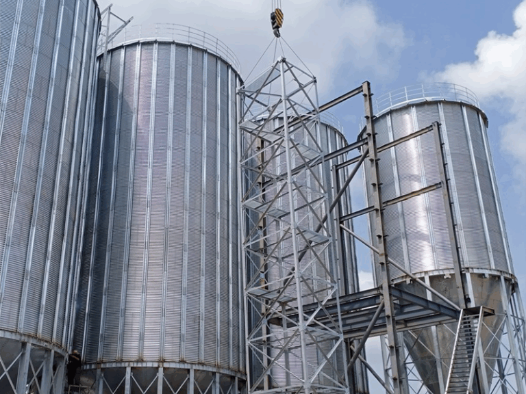 山东天泰啤酒设备-立式钢板仓